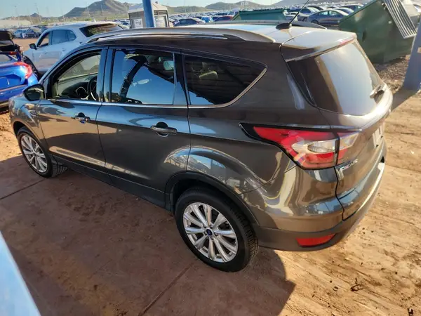 1FMCU9J9XHUC51563 2017 FORD ESCAPE - Image 2