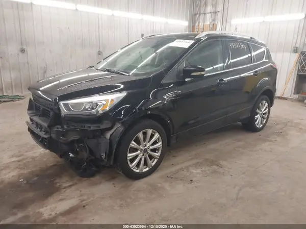 1FMCU9J9XHUC95711 2017 FORD ESCAPE - Image 2