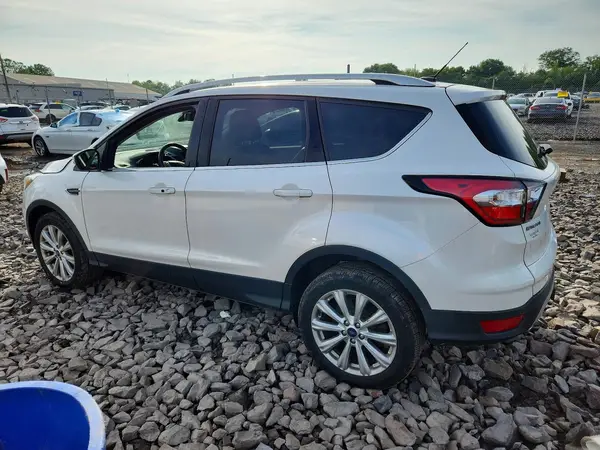 1FMCU9J9XHUD03273 2017 FORD ESCAPE - Image 2