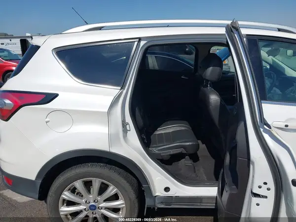 1FMCU9J9XHUD23555 2017 FORD ESCAPE - Image 8