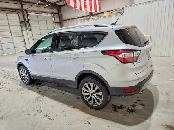 1FMCU9J9XHUE00568 2017 FORD ESCAPE - Image 2