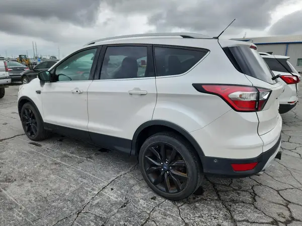 1FMCU9J9XHUE23705 2017 FORD ESCAPE - Image 2
