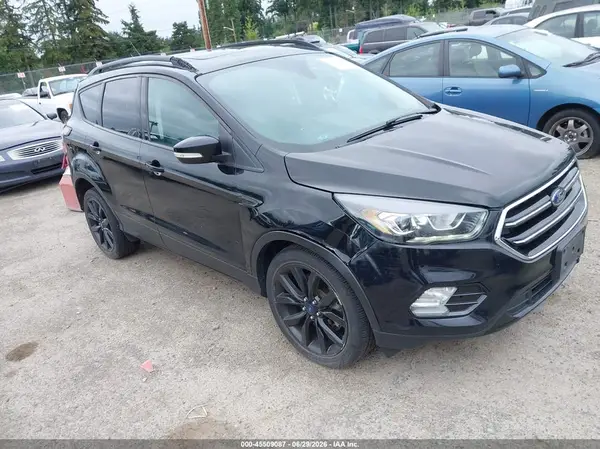 1FMCU9J9XHUE75013 2017 FORD ESCAPE - Image 1