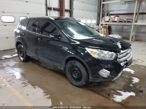 1FMCU9J9XHUE80924 2017 FORD ESCAPE - Image 1