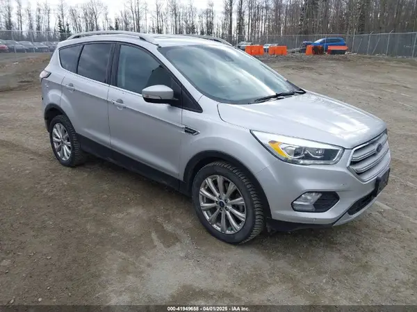 1FMCU9J9XJUA01293 2018 FORD ESCAPE - Image 1
