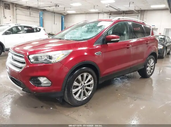 1FMCU9J9XJUA06137 2018 FORD ESCAPE - Image 2