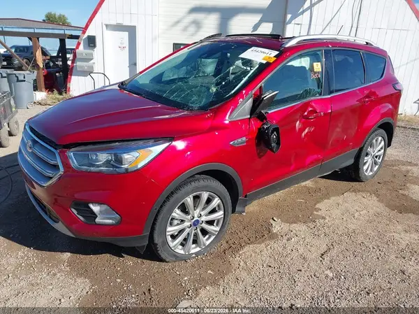 1FMCU9J9XJUA25223 2018 FORD ESCAPE - Image 2