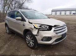 1FMCU9J9XJUA57797 2018 FORD ESCAPE