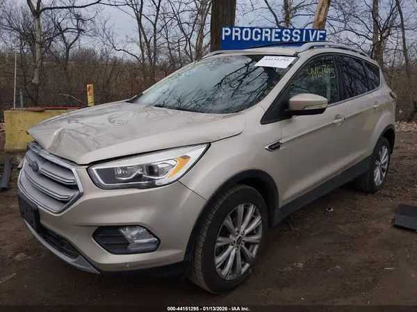 1FMCU9J9XJUA57797 2018 FORD ESCAPE - Image 2