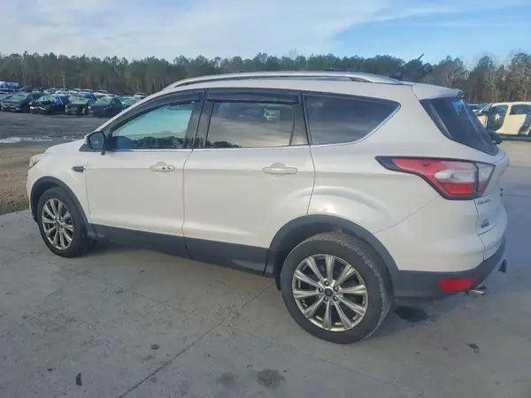 1FMCU9J9XJUA68590 2018 FORD ESCAPE - Image 2