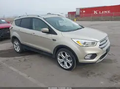 1FMCU9J9XJUB25208 2018 FORD ESCAPE