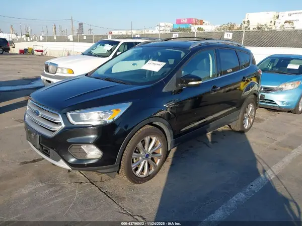 1FMCU9J9XJUB44244 2018 FORD ESCAPE - Image 2