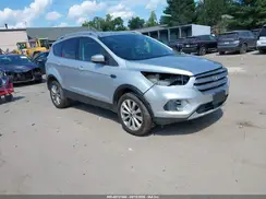 1FMCU9J9XJUB48195 2018 FORD ESCAPE