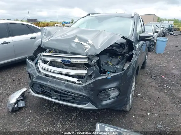 1FMCU9J9XJUB88681 2018 FORD ESCAPE - Image 2