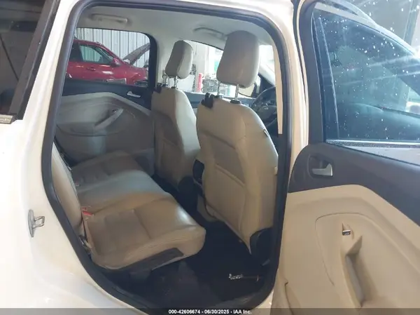 1FMCU9J9XJUC33800 2018 FORD ESCAPE - Image 8