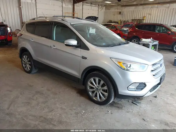 1FMCU9J9XJUC47731 2018 FORD ESCAPE - Image 1