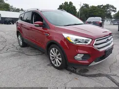 1FMCU9J9XJUC48300 2018 FORD ESCAPE
