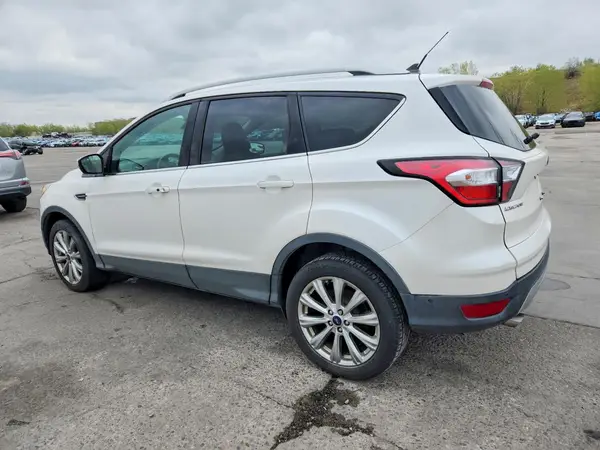 1FMCU9J9XJUC48362 2018 FORD ESCAPE - Image 2