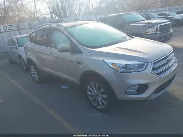 1FMCU9J9XJUC62343 2018 FORD ESCAPE - Image 1