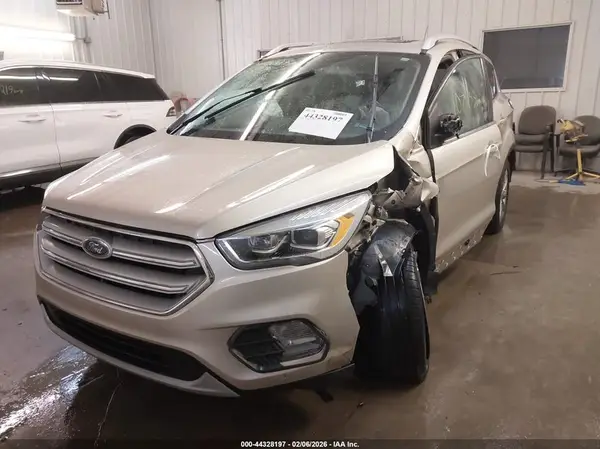 1FMCU9J9XJUC86111 2018 FORD ESCAPE - Image 2