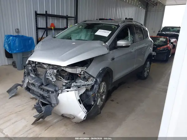1FMCU9J9XJUD28051 2018 FORD ESCAPE - Image 2