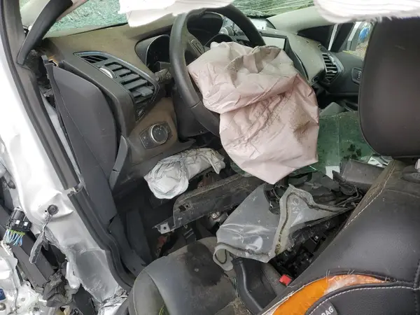 1FMCU9J9XKUA68347 2019 FORD ESCAPE - Image 8