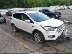 1FMCU9J9XKUB56136 2019 FORD ESCAPE