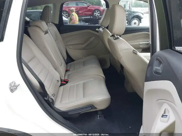 1FMCU9J9XKUB56136 2019 FORD ESCAPE - Image 8