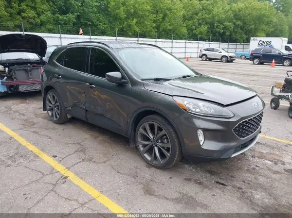 1FMCU9J9XLUA81357 2020 FORD ESCAPE - Image 1
