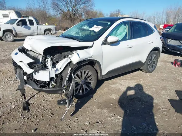 1FMCU9J9XLUB08976 2020 FORD ESCAPE - Image 2