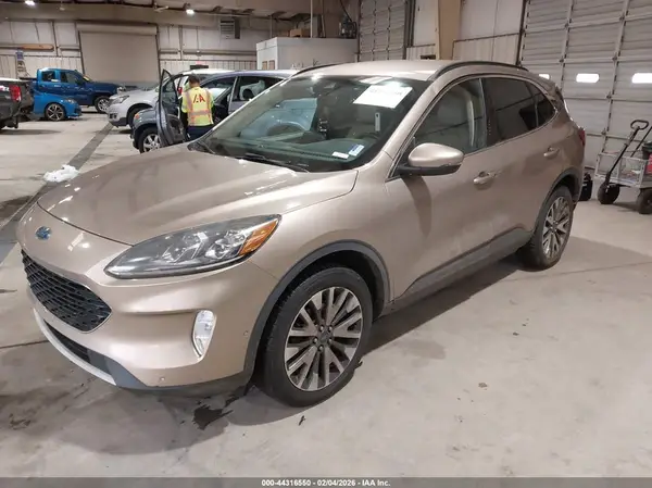 1FMCU9J9XLUB16575 2020 FORD ESCAPE - Image 2