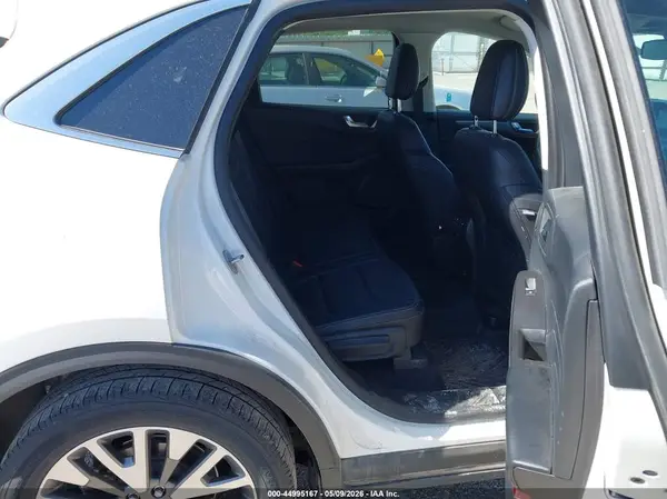 1FMCU9J9XMUA12394 2021 FORD ESCAPE - Image 8