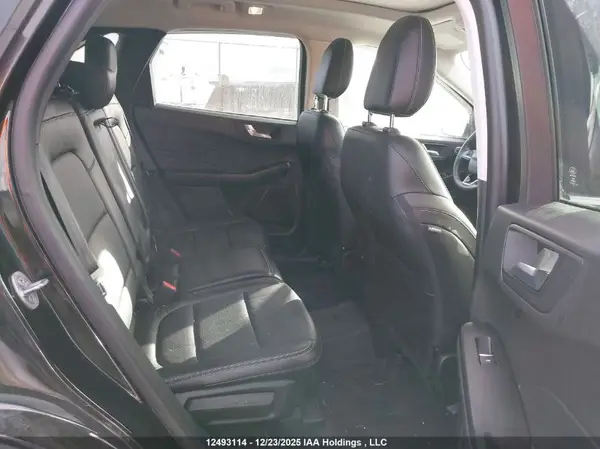 1FMCU9J9XNUA02031 2022 FORD ESCAPE - Image 8