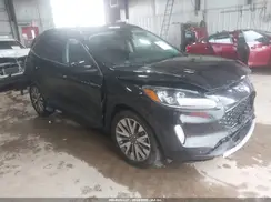 1FMCU9J9XNUA69423 2022 FORD ESCAPE