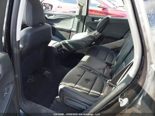 1FMCU9J9XNUB02324 2022 FORD ESCAPE - Image 8