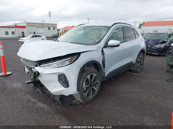 1FMCU9JA0SUB08316 2025 FORD ESCAPE - Image 2