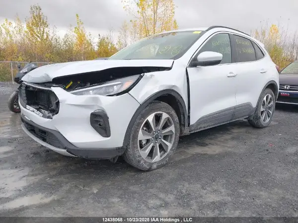 1FMCU9JA0SUB24886 2025 FORD ESCAPE - Image 2
