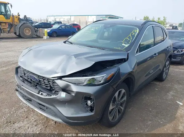 1FMCU9JA3SUA73674 2025 FORD ESCAPE - Image 2