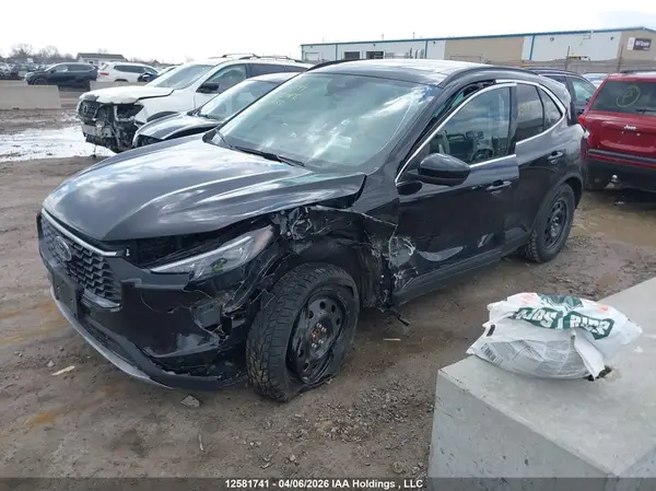 1FMCU9JA7TUA40033 2026 FORD ESCAPE - Image 2
