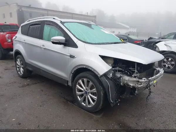 1FMCU9JD0HUA17758 2017 FORD ESCAPE - Image 1