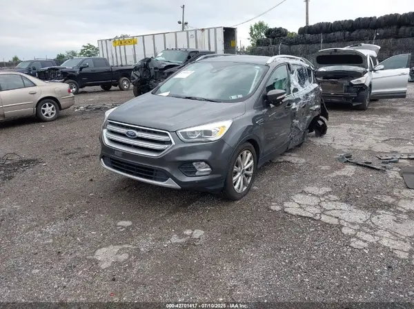 1FMCU9JD0HUA35693 2017 FORD ESCAPE - Image 2