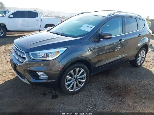 1FMCU9JD0HUB05886 2017 FORD ESCAPE - Image 2