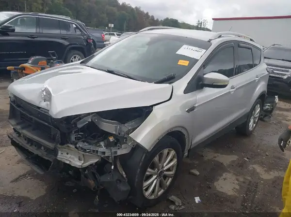 1FMCU9JD0HUC75066 2017 FORD ESCAPE - Image 2