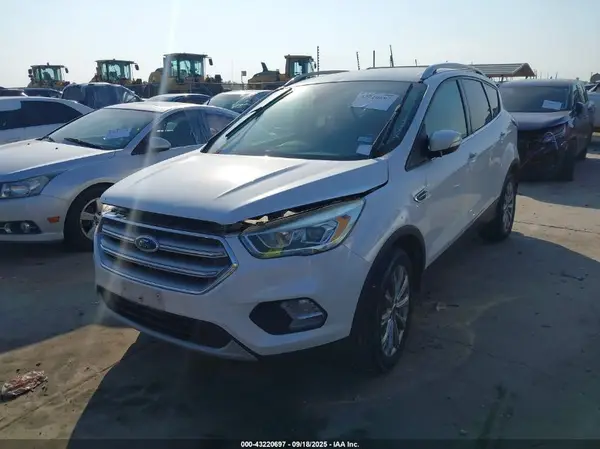 1FMCU9JD0HUD84692 2017 FORD ESCAPE - Image 2