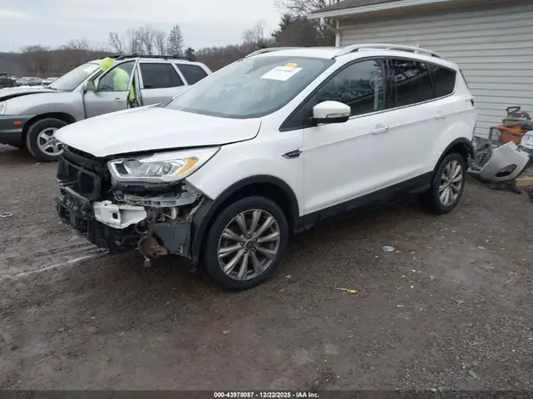 1FMCU9JD1HUA11662 2017 FORD ESCAPE - Image 2