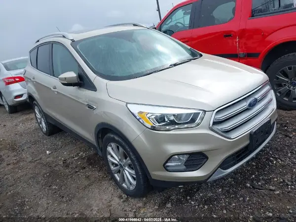1FMCU9JD1HUB05881 2017 FORD ESCAPE - Image 1
