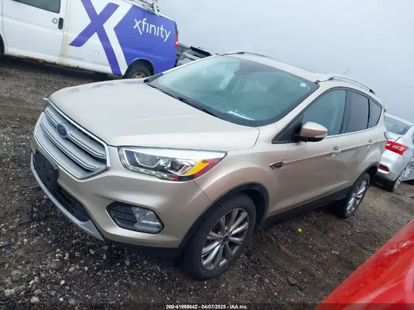 1FMCU9JD1HUB05881 2017 FORD ESCAPE - Image 2
