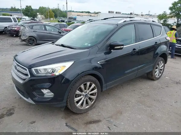 1FMCU9JD1HUC06323 2017 FORD ESCAPE - Image 2