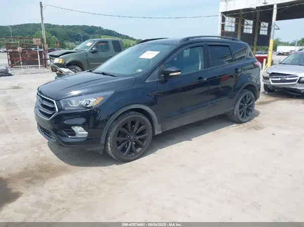 1FMCU9JD1HUC21226 2017 FORD ESCAPE - Image 2