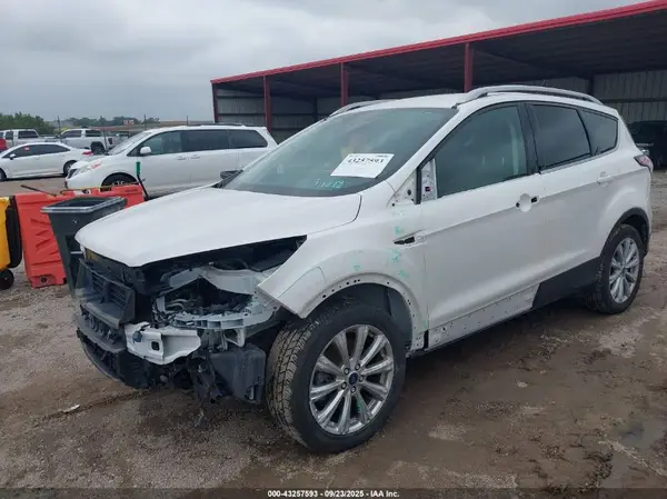1FMCU9JD1HUC95763 2017 FORD ESCAPE - Image 2